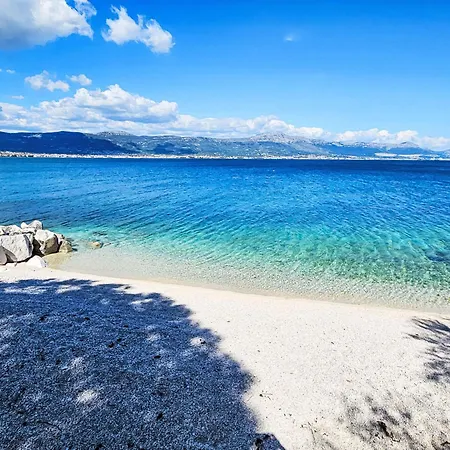 Ferienhaus Robert By Interhome Trogir