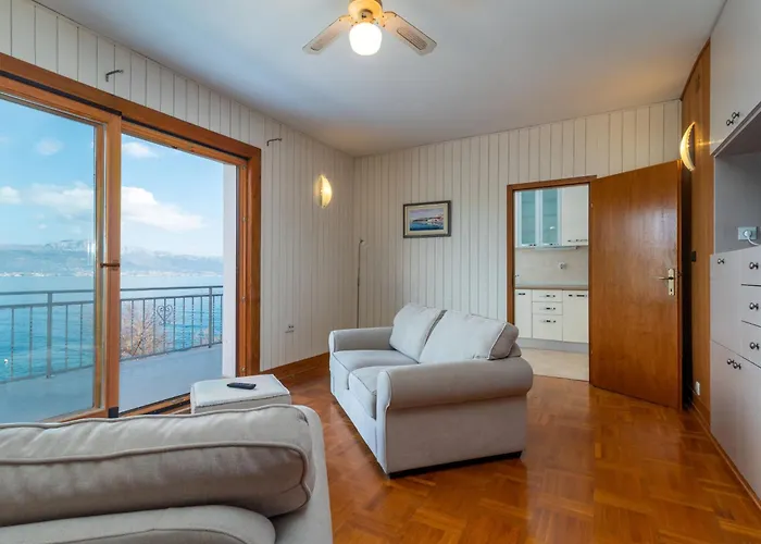 Robert By Interhome * Trogir