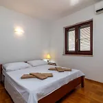 Vikendica Robert By Interhome Trogir