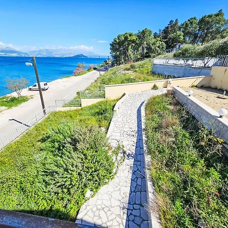 Robert By Interhome Nyaraló *