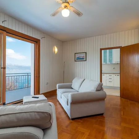 Robert By Interhome * Trogir